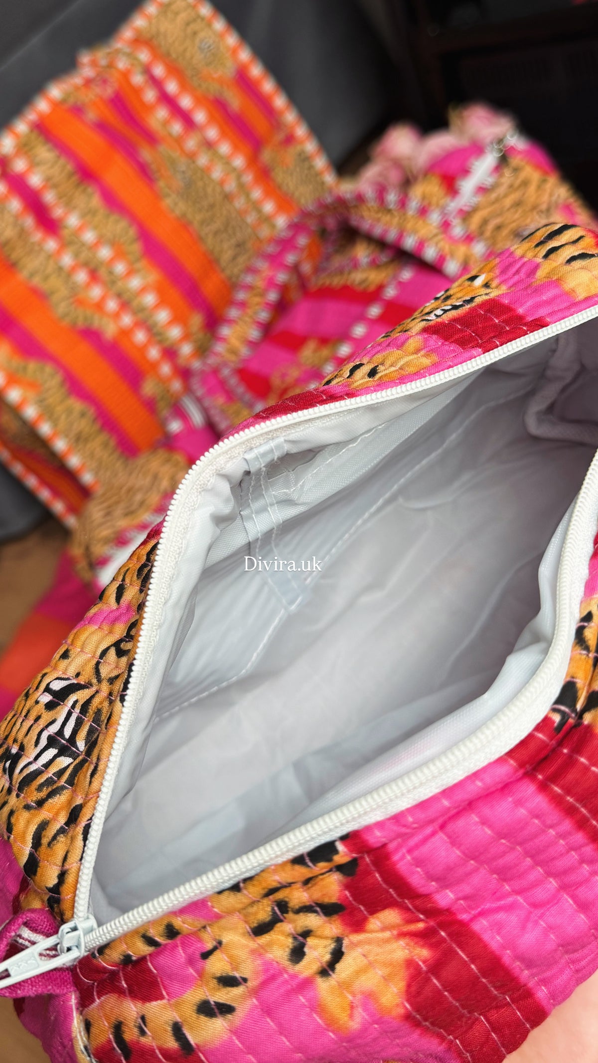 Tiger Pouch