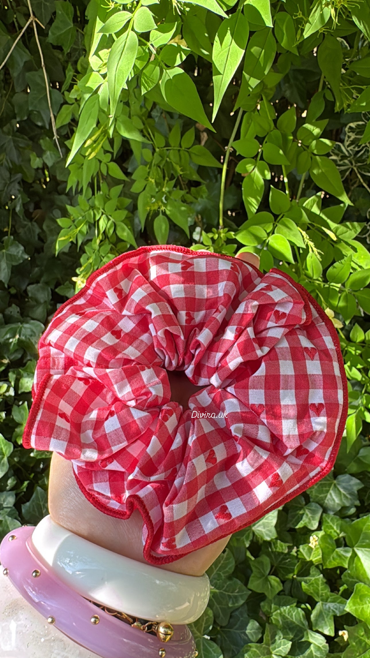 RED HEART gingham scrunchie