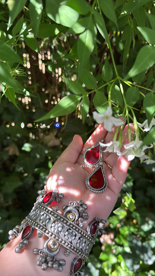 RED Hook Earrings