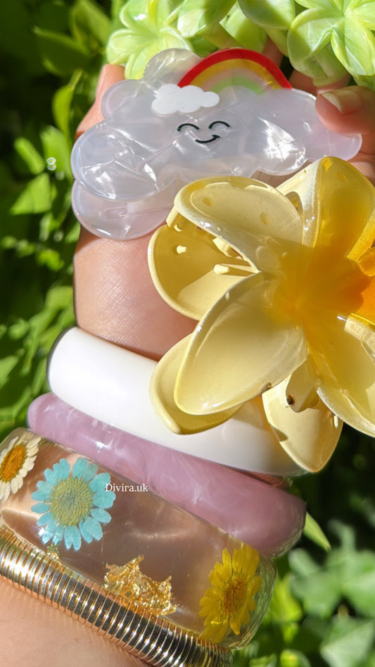 Flower Resin Bracelet