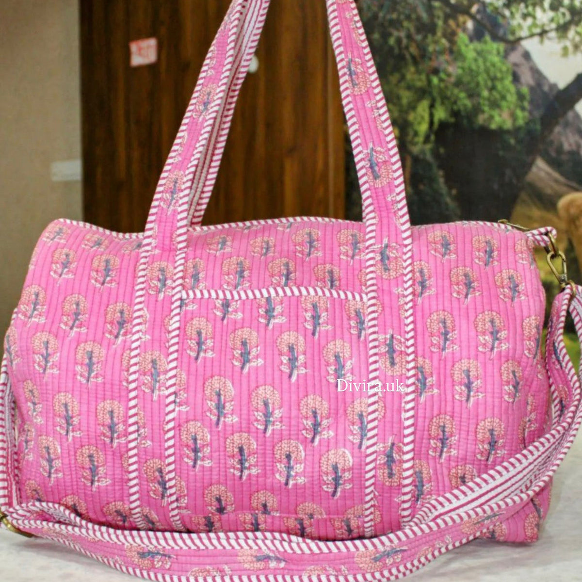 Pink Quilted Weekend Bag🎀🦢🌸 Handmade Block Print