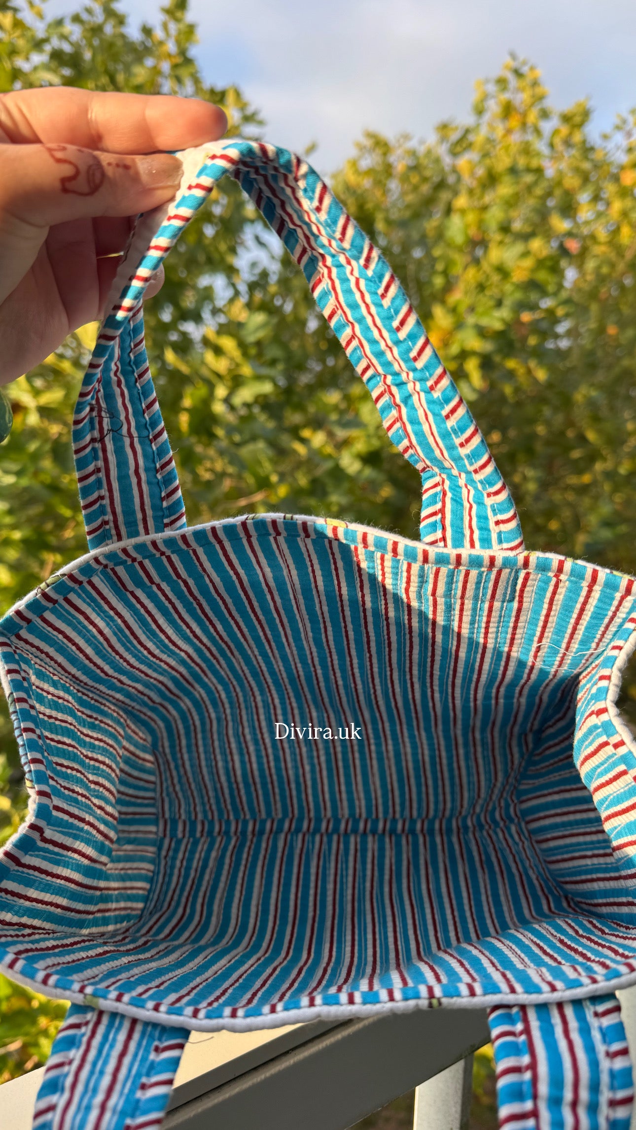 Mini Reversible quilted tote