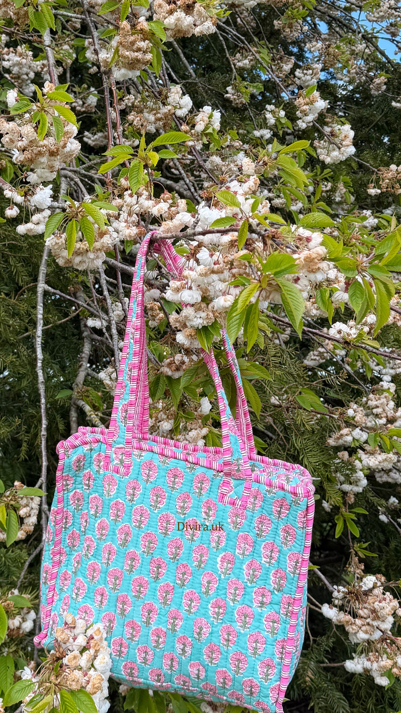 Medium Quilted Tote Bag🎀