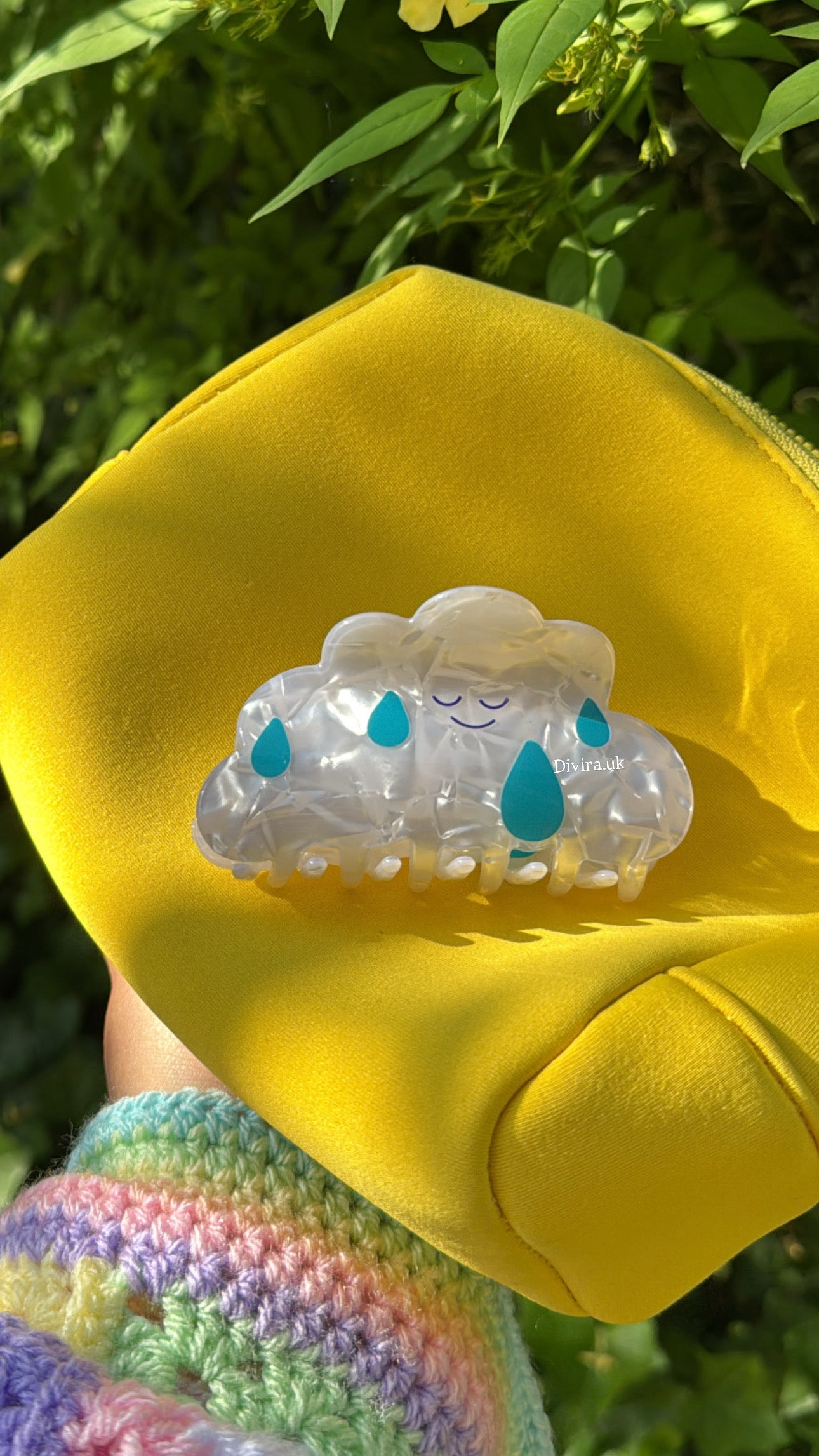 Raindrop claw clip