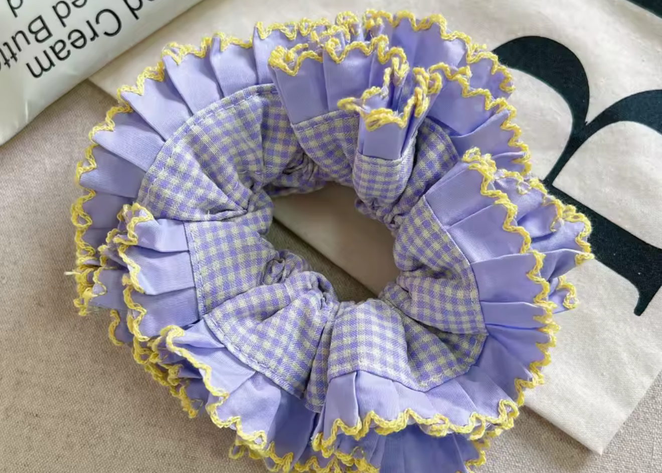 Lavender Gingham Scrunchie💜🪻