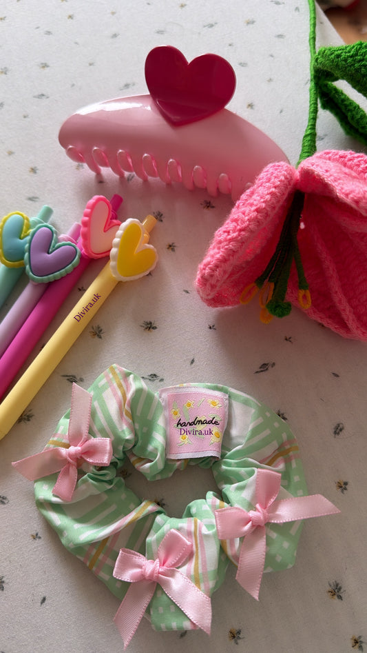 Bow Scrunchie🎀🧚