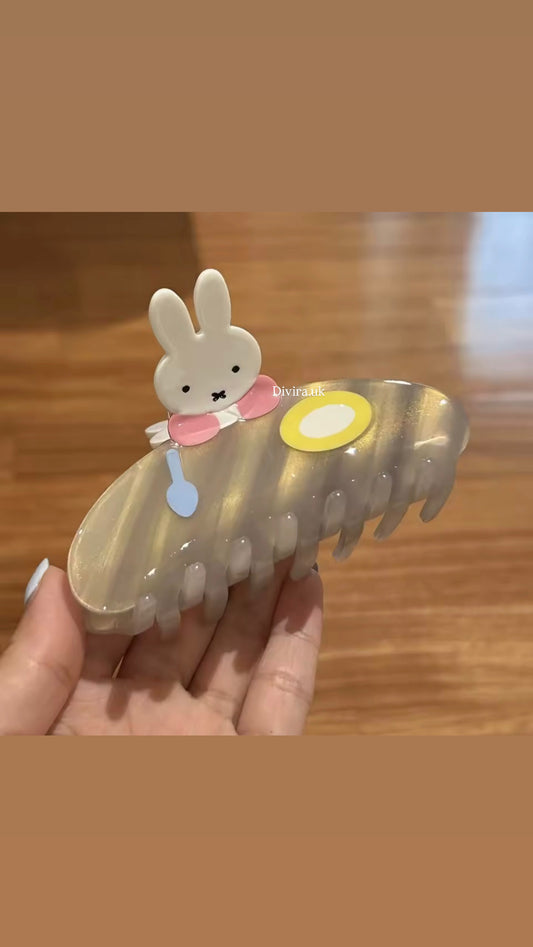 Miffy claw clip🩵🌼