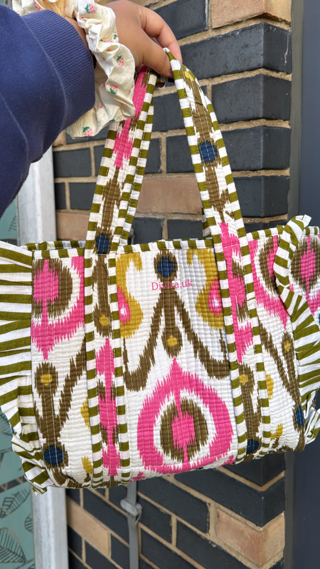 Medium Quilted Ruffle Tote Bag🌸