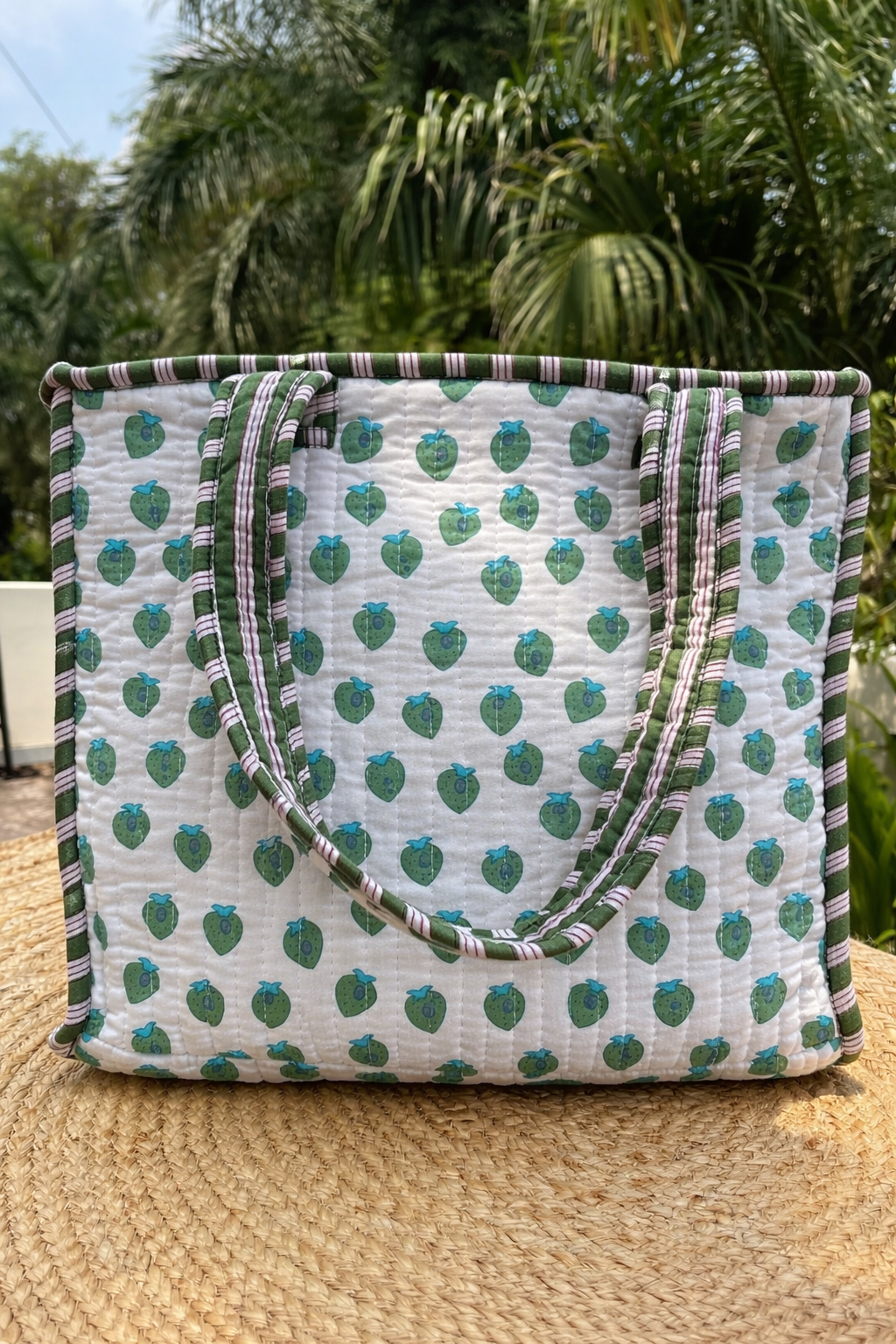 White Medium Quilted Tote with zipper