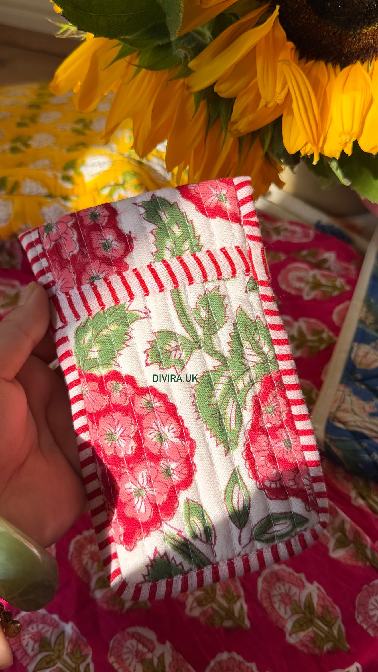 Quilted Glass Case