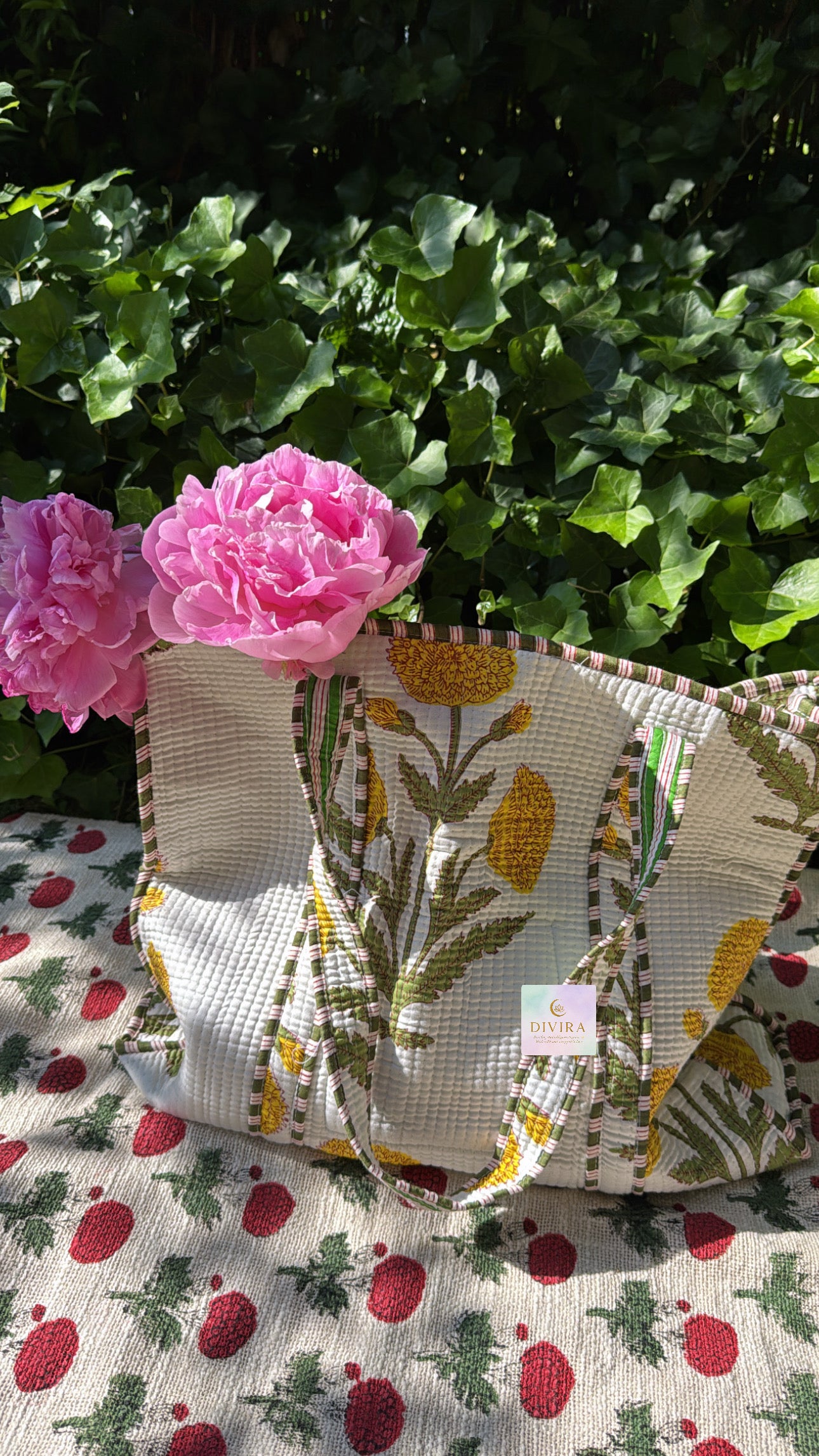 Quilted tote bag