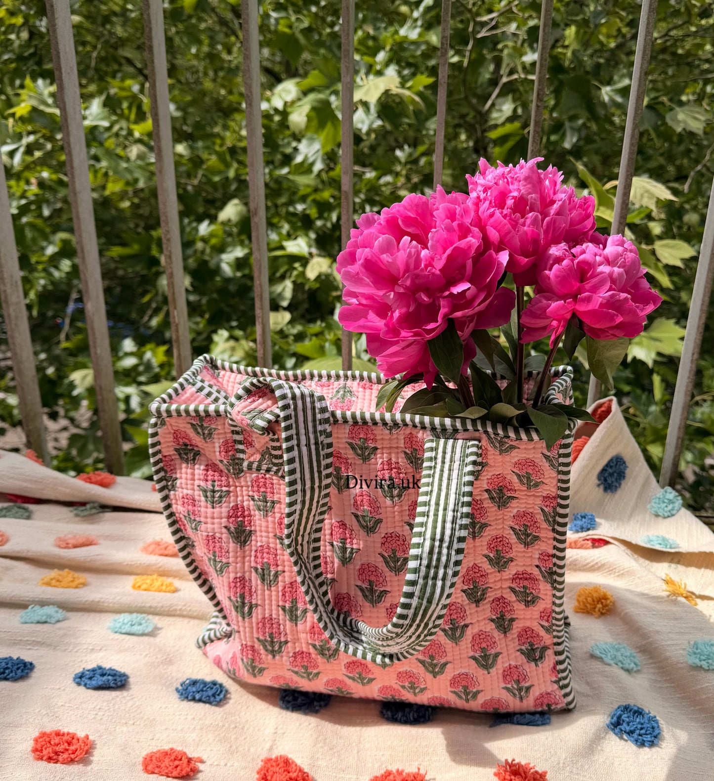Medium Quilted Bag💛 with zipper