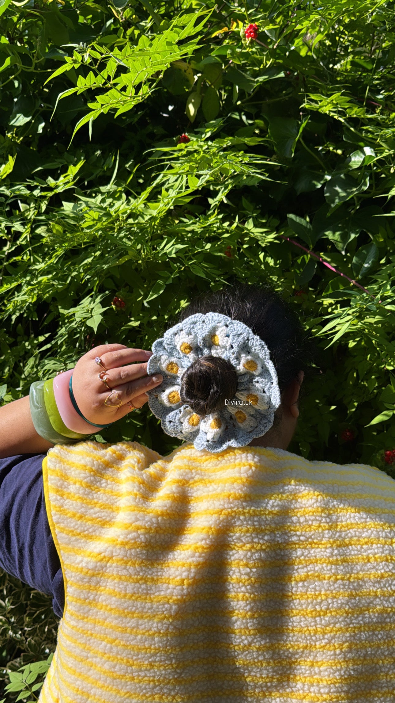Crochet scrunchie