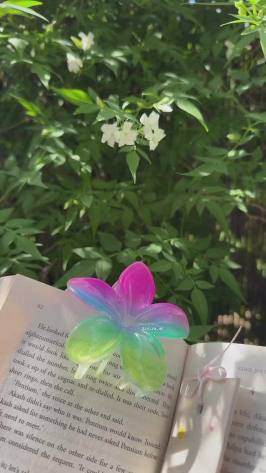 Pastel flower claw clip