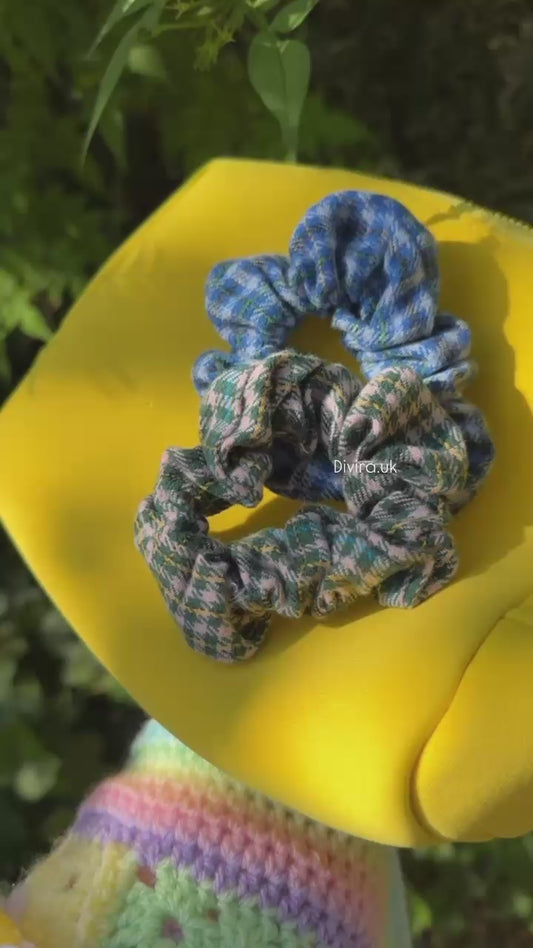 SMALL Gingham Scrunchie set of 2